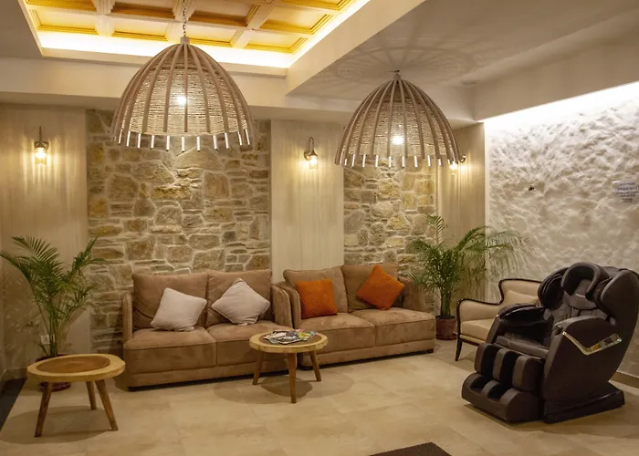 Arushi Boutique Hotel