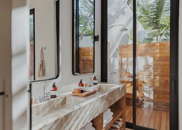 Sendero Hotel