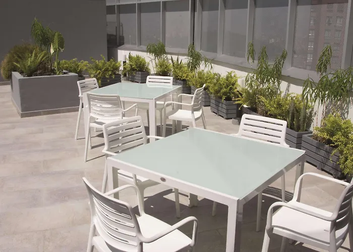 La Quinta by Wyndham Medellin
