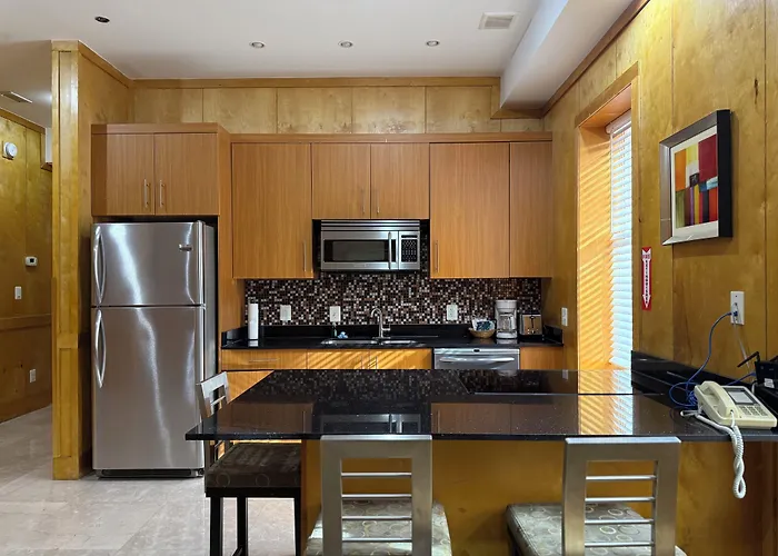 Eldon Luxury Suites
