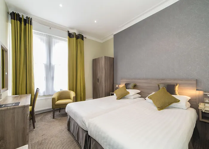 Phoenix Hotel