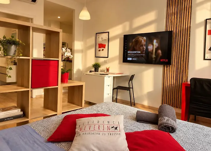 Residence Neverin City Center with Garage near Piazza Unità&Train Station