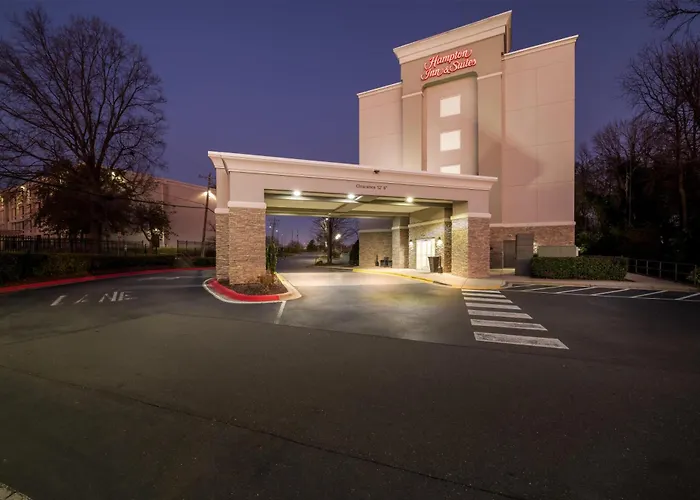 Hampton Inn & Suites Charlotte-Airport