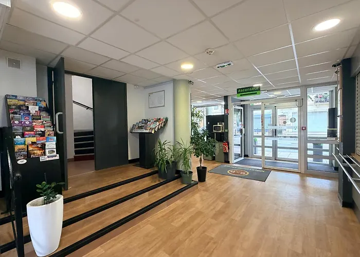 Animaux admis HOTEL Nîmes Centre Arènes