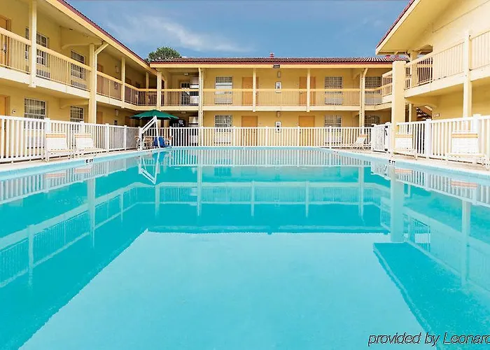 Days Inn By Wyndham Baymeadows