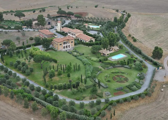 Casale DI Tormaggiore Villa And Country