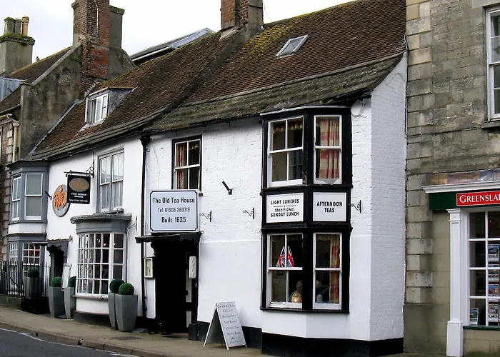Hotel: The Old Tea House
