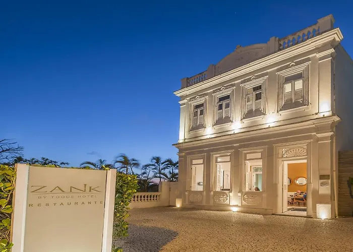 Romantic hotel: Zank By Toque Hotel