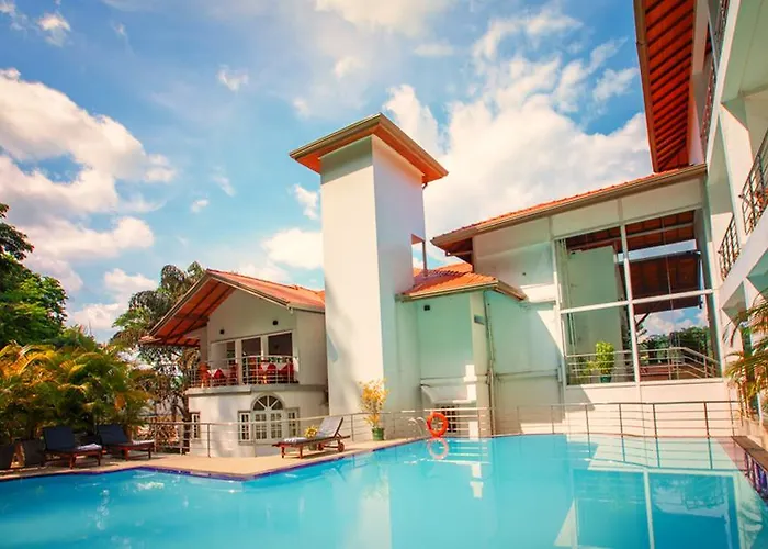 Senani Hotel