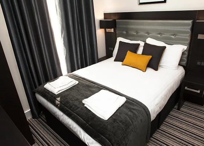 The Tudor Inn Hotel