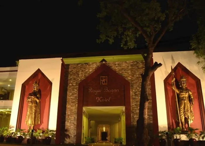 Royal Bagan Hotel