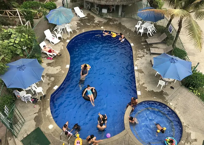 Hotel with pool: Hotel Pacifico