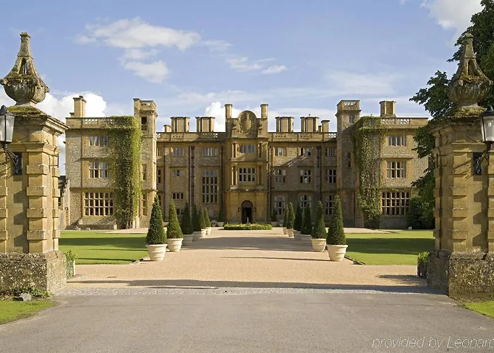 Eynsham Hall