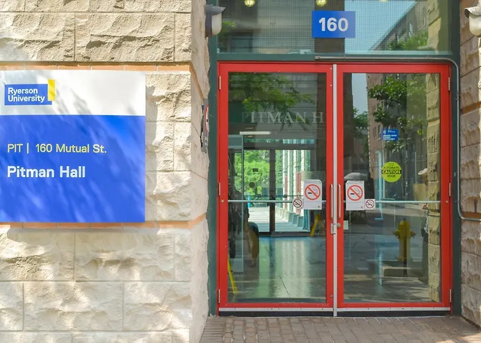 Apartments Toronto Metropolitan University- Pitman Hall Residence