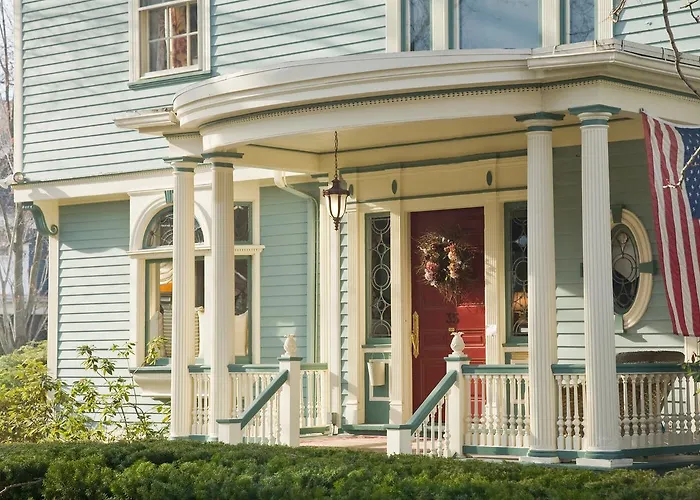 B&B At The Edward Harris House Inn