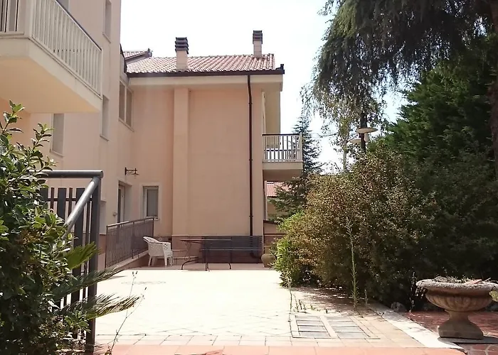 Hotel: Hotel Holiday House
