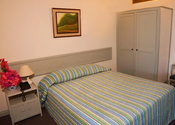 Romantic hotel: Hotel Vesuvio
