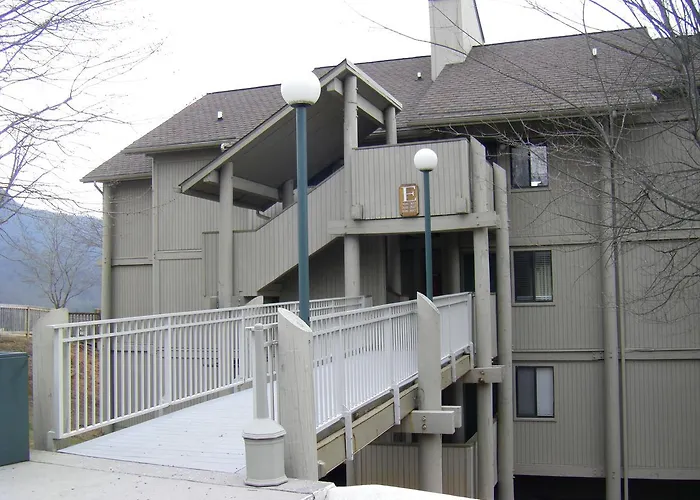Hotels with tennis Deer Ridge Mountain