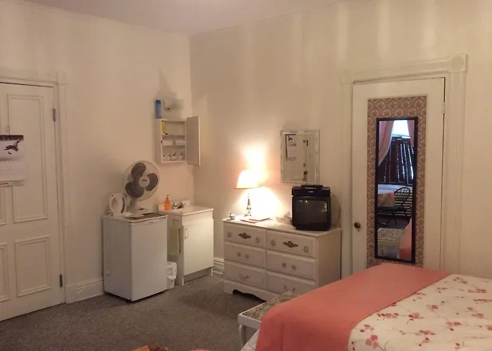 B&B: La Maison Demers