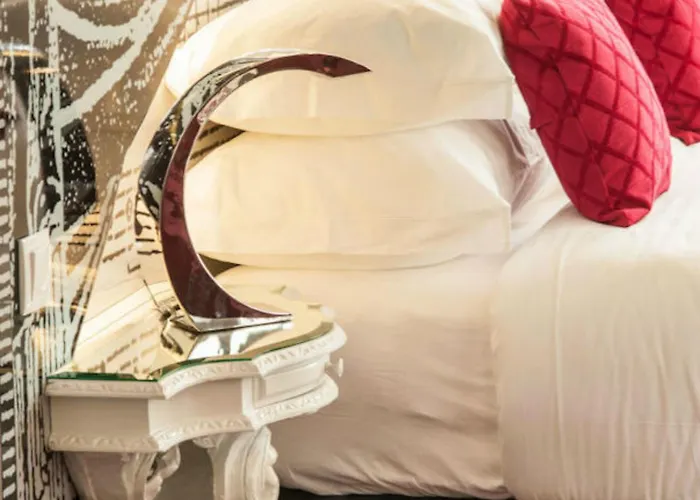 Hotel com vista: Teatro Boutique Rooms & Suites