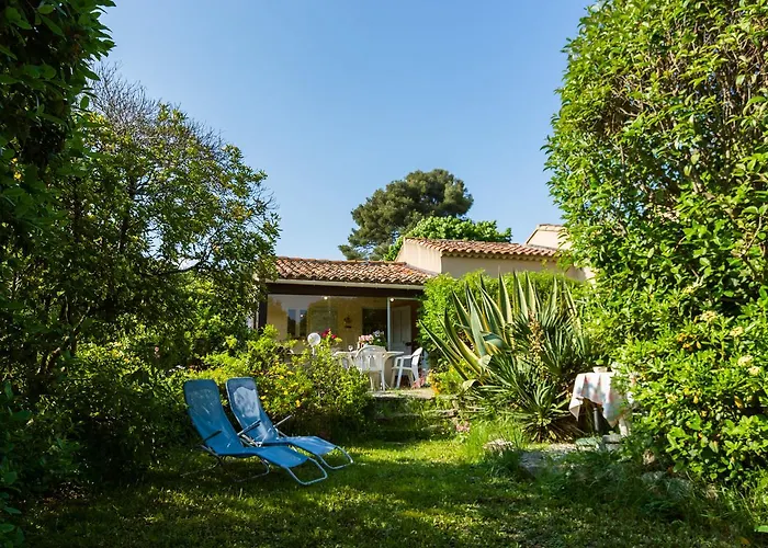 Holiday Home In Six-Fours Near Beach