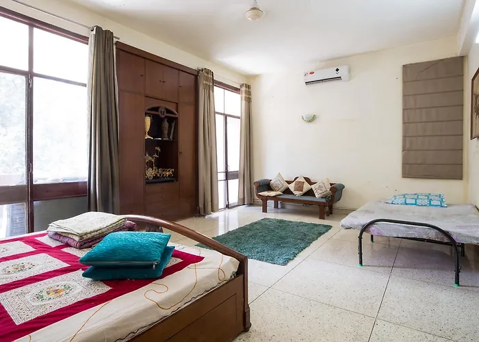 Pension Guide Antilia Villa