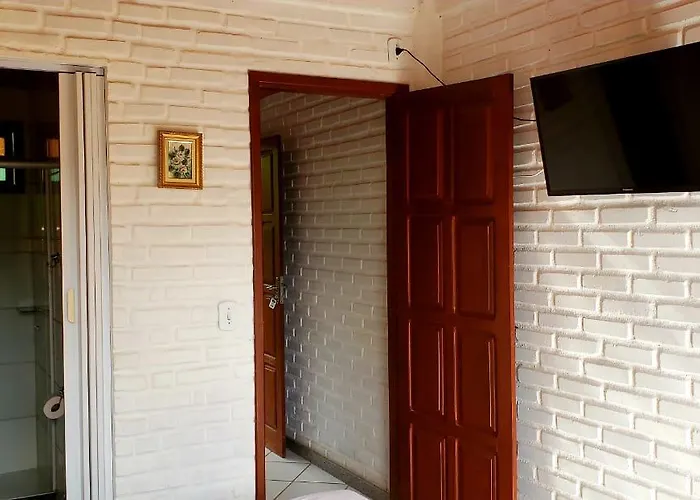 Alojamento com o café da manhã Apenas: Pousada na Montanha