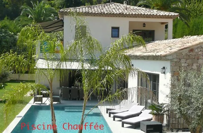 Etoile De Saint Paul