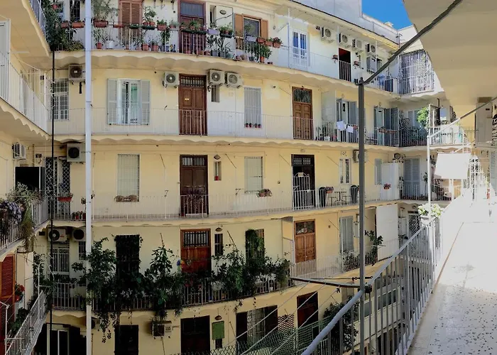 Vantaggio Suites