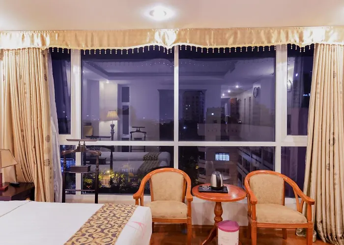 Cheap hotel: My Hotel Eiffel Hanoi