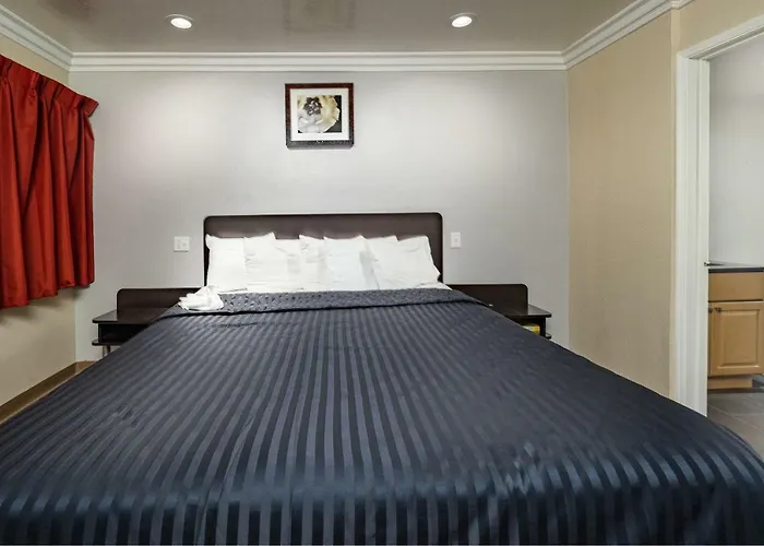 Motels Travelodge By Wyndham Sacramento Convention Center