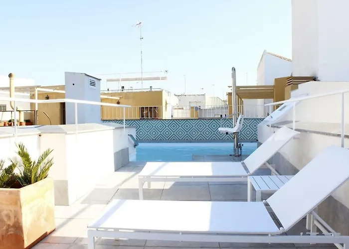s Rg Suites Plaza Del Salvador