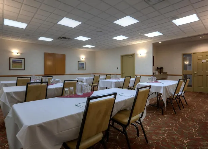 Country Inn & Suites By Radisson, -Northeast