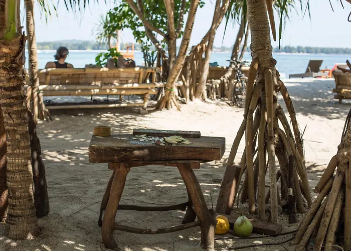 Island View Bar & Bungalow