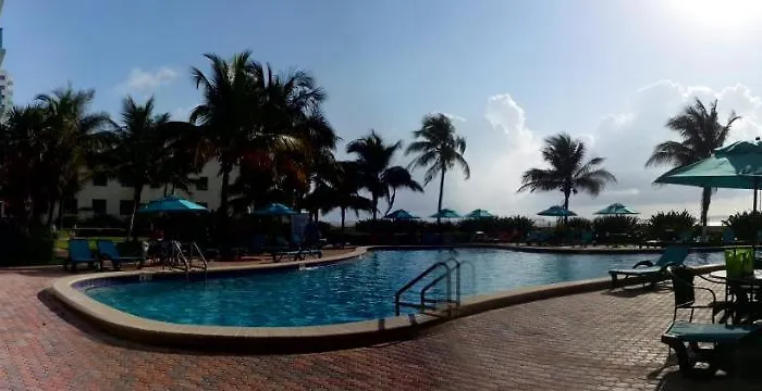 Tides Apt On Hollywood Beach