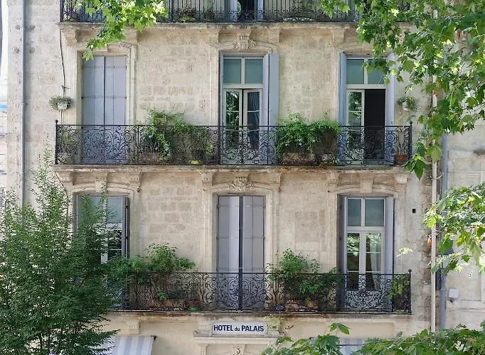  Du Palais