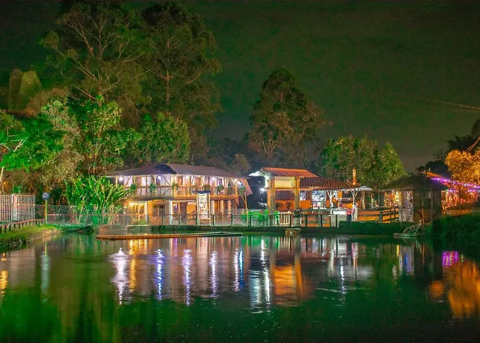 Chalet: Hotel Lagos de Venecia - Chalet y camping