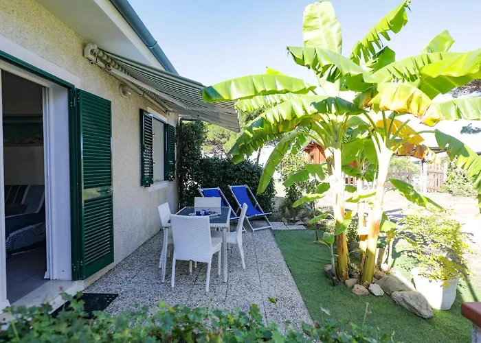 Hotel vicino al College: Appartamenti Biodola Mare - Helloelba