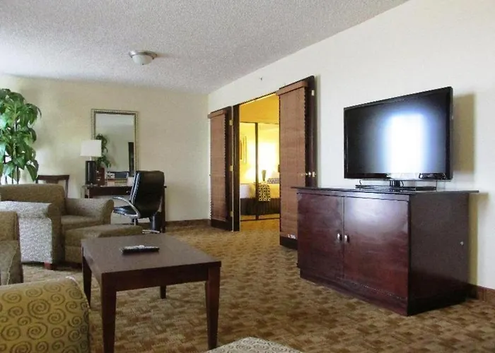 Cheap hotels Radisson Austin - University