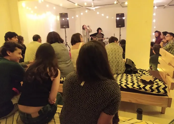 The Hostels Urban Nomads