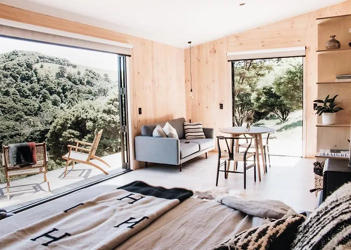 Fleetwood - Waiheke Island